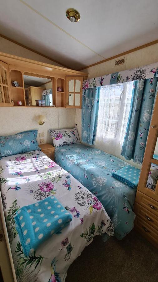 Caravan 6 Berth Hotel อินโกลด์เมลส์ ภายนอก รูปภาพ